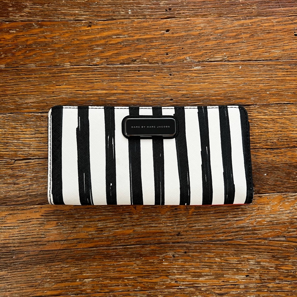 marc jacobs wallet